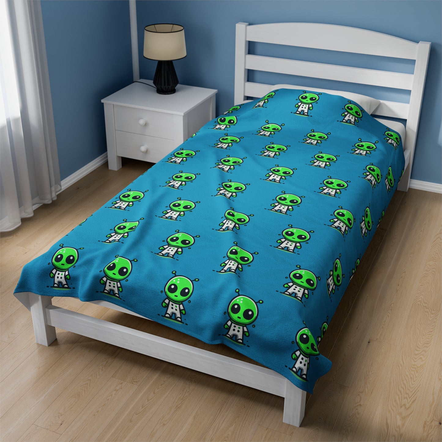 Loonar Alien Velveteen Plush Blanket